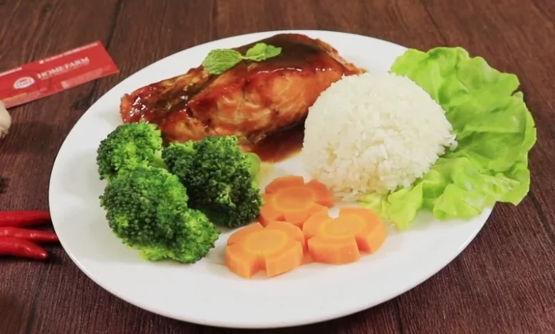 Steak cá ngừ kèm sốt Teriyaki đơn giản