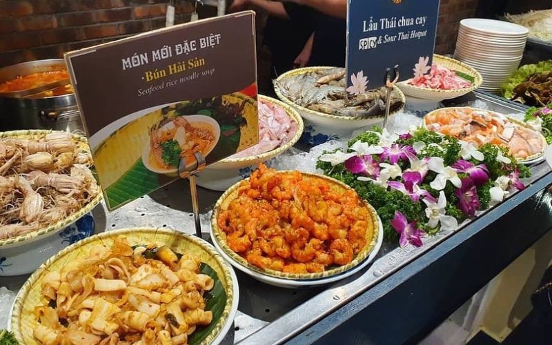 Buffet Sen Tây Hồ, nơi hội tụ tinh hoa ẩm thực ba miền