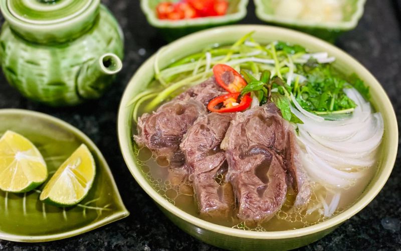 Phở Hà Nội là linh hồn ẩm thực thủ đô trong từng bát nóng hổi