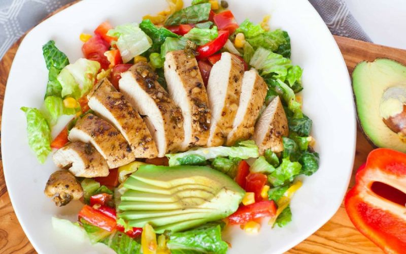 Salad rau củ thanh mát, lựa chọn hoàn hảo cho bữa ăn giảm béo