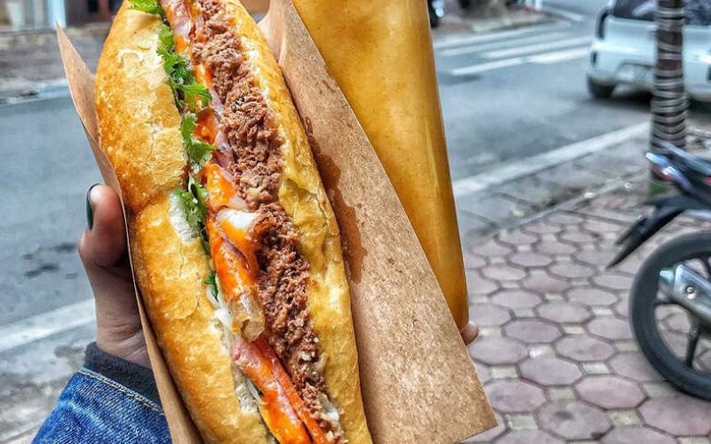 Bánh mì pate tự làm đơn giản mà ngon miệng cho cả nhà