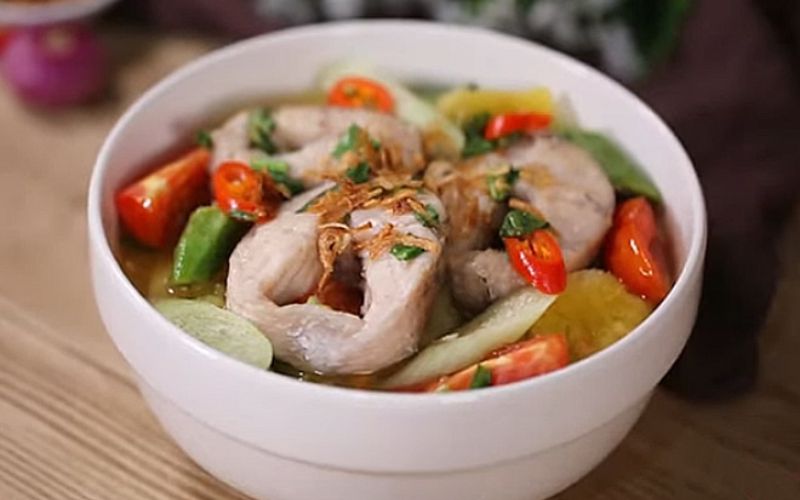 Canh chua cá lóc chua cay ngọt dịu