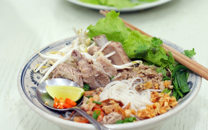 Hủ tiếu Mỹ Tho với nước lèo ngọt thanh tự nhiên