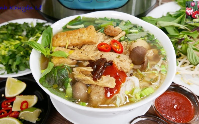 Phở chay thanh đạm mang hương vị truyền thống Việt Nam