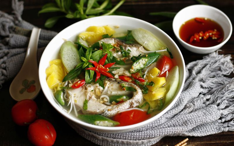 Tô canh chua cá lóc thơm ngon, đậm đà vị miền Tây