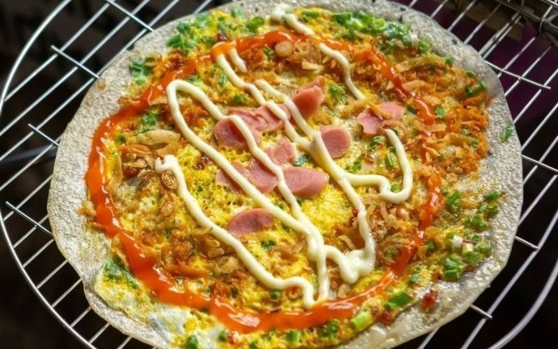 Bánh tráng nướng đầy ắp topping siêu ngon