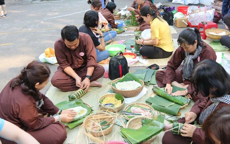 Hướng Dẫn Chi Tiết Cách Làm Bánh Tét Ngon