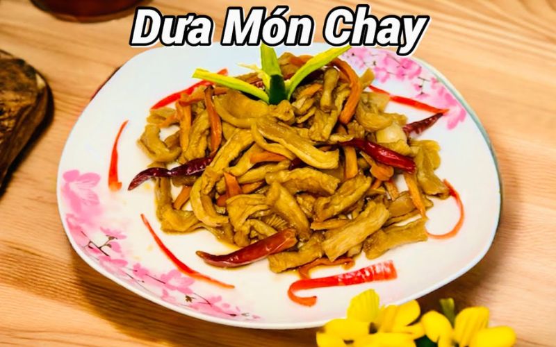 Rau củ tươi là nguyên liệu chính để làm dưa món chay