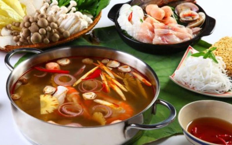 Cách làm nước lẩu hải sản ngon, trong và đậm đà