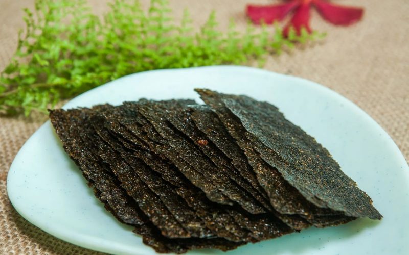 Snack rong biển giòn tan món khoái khẩu cho nàng mê đồ mặn