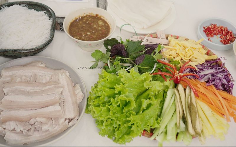 Thịt luộc cuốn bánh tráng thanh đạm dễ tiêu hóa