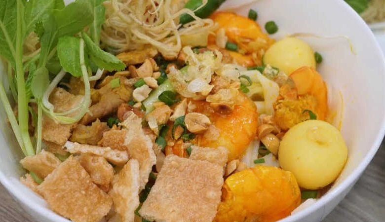 Cách nấu mì Quảng Phú Chiêm